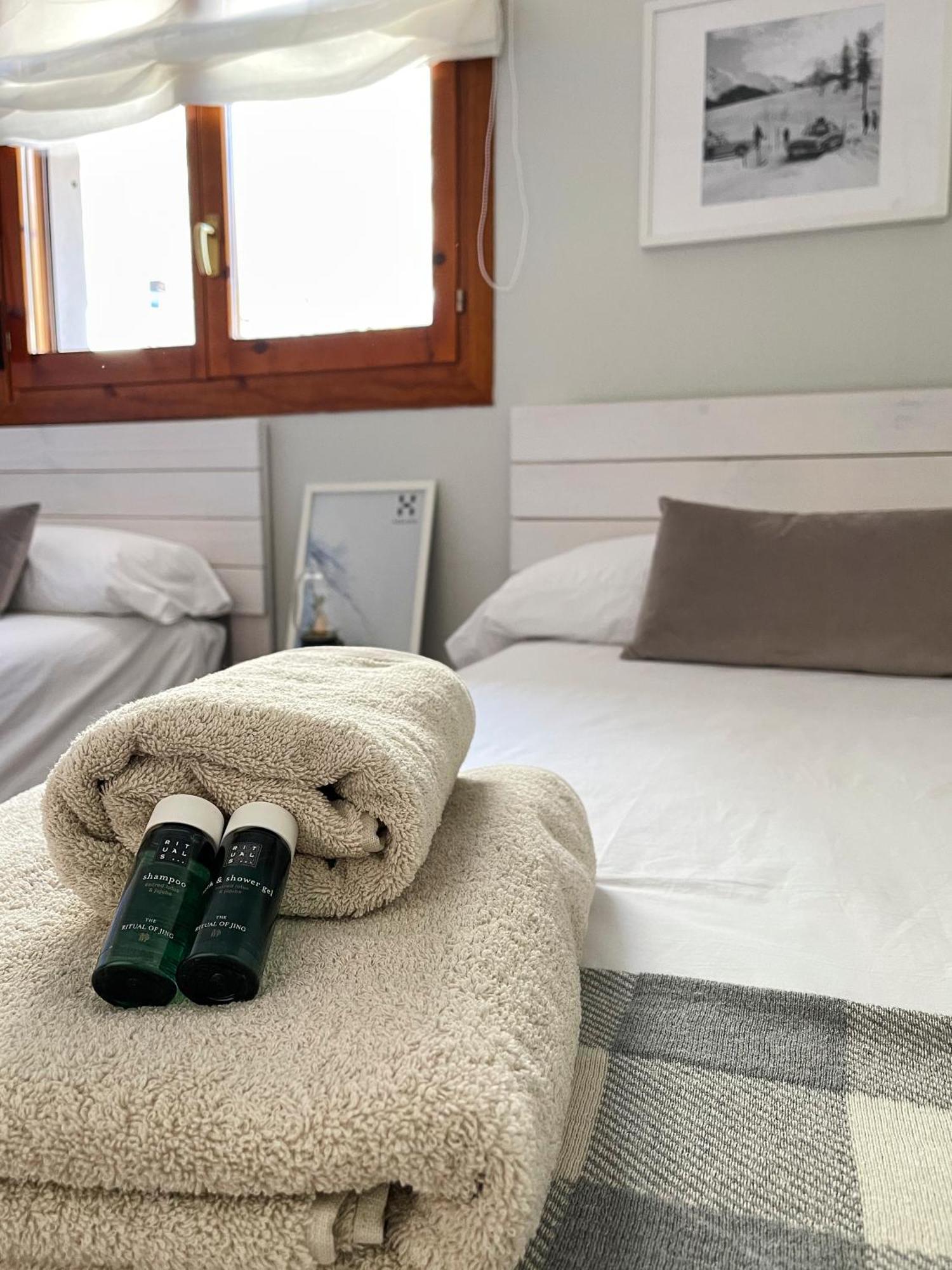 Apartamento Familiar En El Centro De Benasque Con Terraza Buitenkant foto