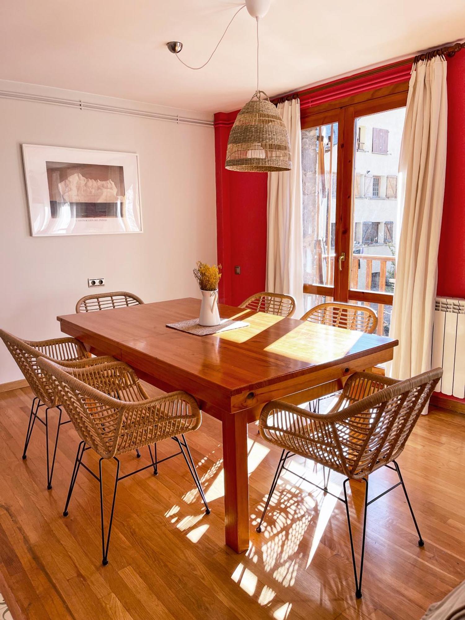 Apartamento Familiar En El Centro De Benasque Con Terraza Buitenkant foto